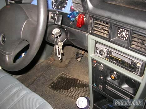 Opel kadett sedan  - den lækre kabine billede 12