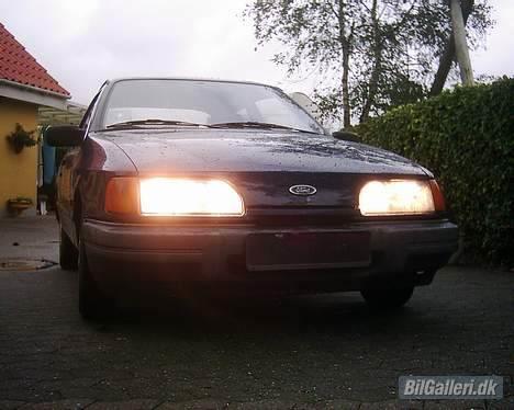 Ford sierra projekt - da jeg fik bilen billede 1