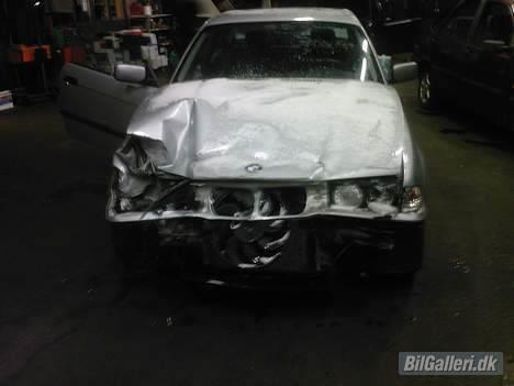 BMW 328i Coupé **Solgt** billede 9