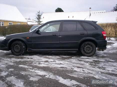 Mazda 323F 2,0 Sportive DØD billede 4