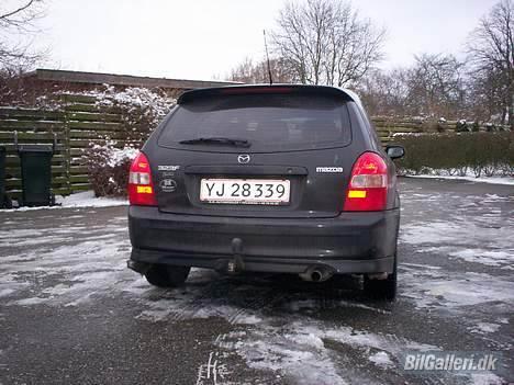 Mazda 323F 2,0 Sportive DØD billede 5