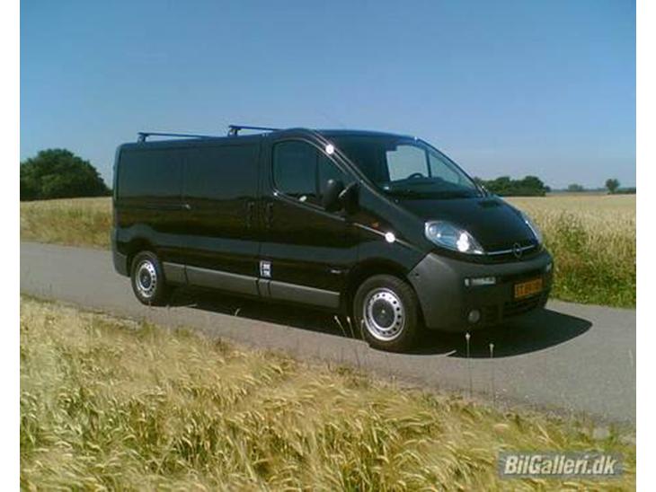 Opel vivaro 2003