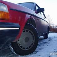 Volvo 240 DL 2,3