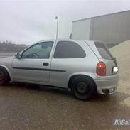 Opel corsa b  *SOLGT*