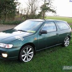 Nissan Almera 1,6 sr