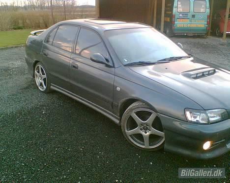 Toyota Carina  E SOLGT billede 4