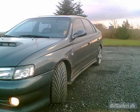 Toyota Carina  E SOLGT billede 5