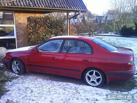 Toyota Carina E billede 1