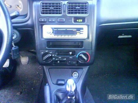 Toyota Carina E billede 6