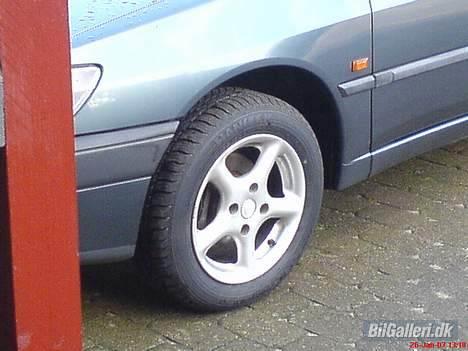 Peugeot 306 total skadet billede 2