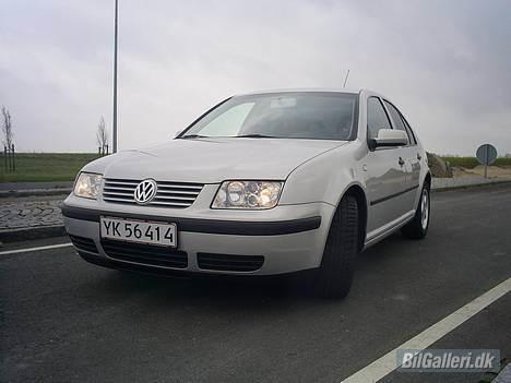 VW Bora 2.0 *** SOLGT *** billede 2