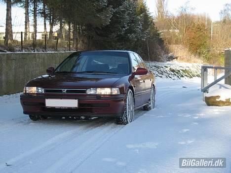 Honda Accord 2,2 EXRi- Solgt! - Lige lukket ud fra anstalten.... billede 8