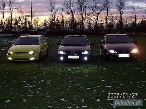 Peugeot 306 GTI  -SOLGT- - Steffens bil til venstre, lillebrors til højre - min i midten ;) billede 14