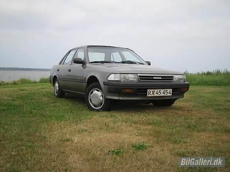 Toyota Carina 1.6 Xli 16V  SOLGT billede 1