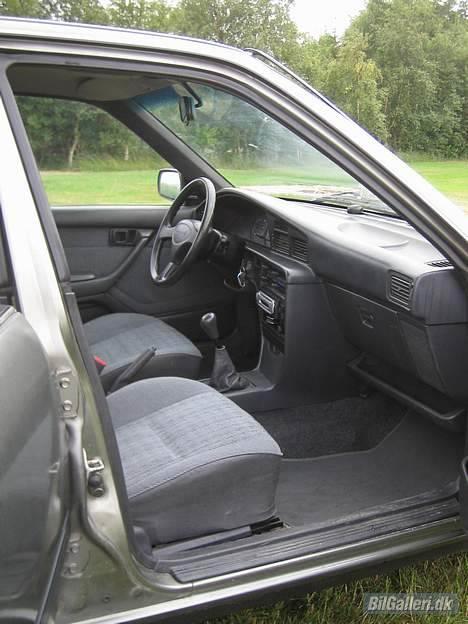 Toyota Carina 1.6 Xli 16V  SOLGT billede 9