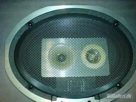 Opel Kadett 1,3 Cc E - 300Waat højtalerJBL. ufatlig god lyd og kvalitet. billede 9