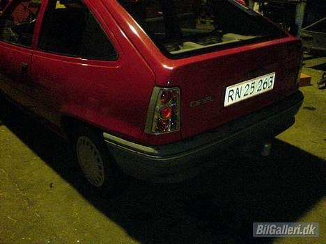 Opel Kadett 1,3 Cc E - Nææææhh er det ikke Lexus? He He. billede 10