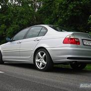 BMW 318i E46