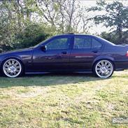 BMW 325i