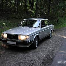 Volvo 240 GL