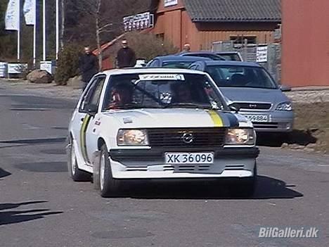 Opel ascona b rally - ny malet billede 5