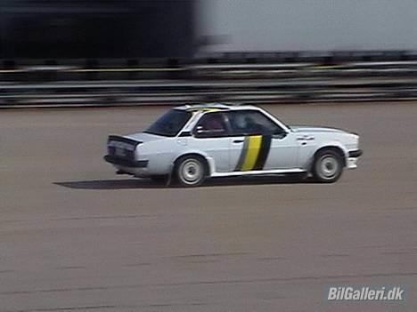 Opel ascona b rally billede 9