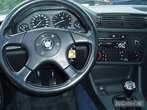 BMW E30 325I - Kabinen billede 3