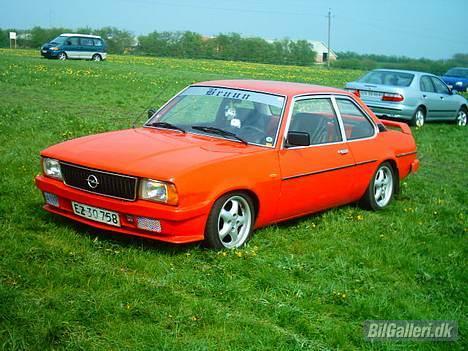 Opel Ascona B billede 10
