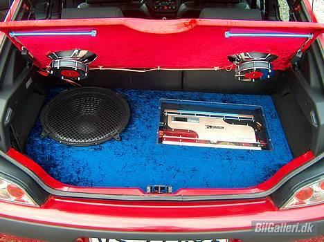 Peugeot 106 XS - Solgt  - Fik endelig taget nogle billeder af det nye anlæg...hihi billede 7