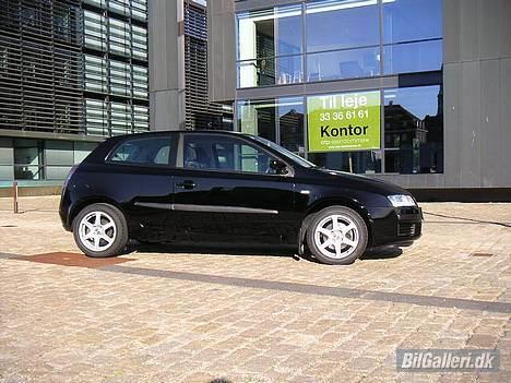 Fiat Stilo 1,8 16V 3d [SOLGT] billede 3