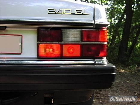 Volvo 240 GL - "Hjemme-tonet" baglygter billede 4