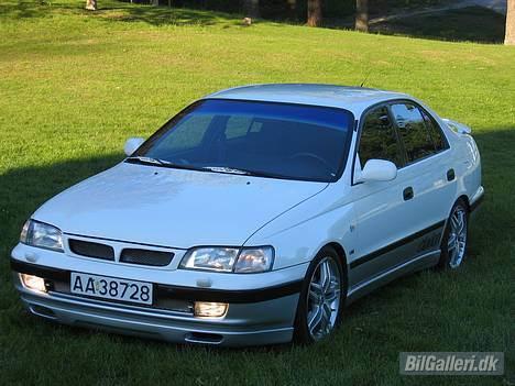 Toyota Carina E billede 5