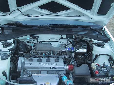 Toyota Carina E billede 10