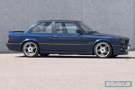BMW 320i (SOLGT) billede 7