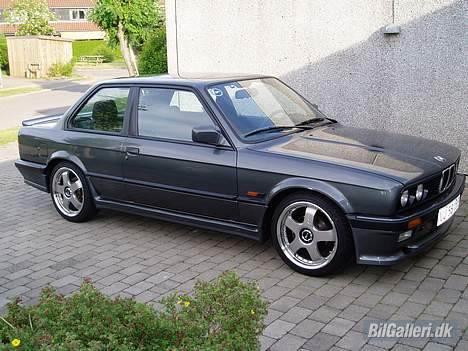 BMW 325 I billede 7