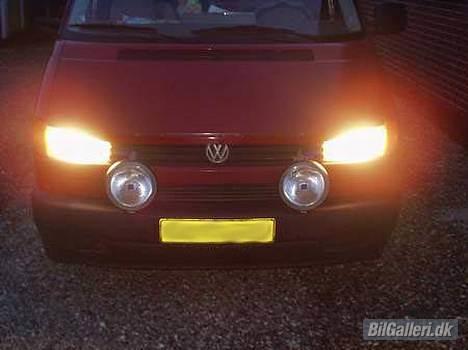 VW Transporter - Det ser nu lidt sødt ud, med et sådan let afrundet/skæret lys... *sweet* billede 3