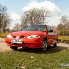 Hyundai ELANTRA 1,6 {SOLGT}