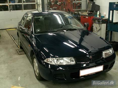 Mitsubishi Carisma - bilen når den er nypoleret billede 12