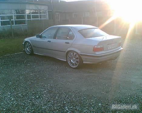 BMW 325i Solgt billede 9