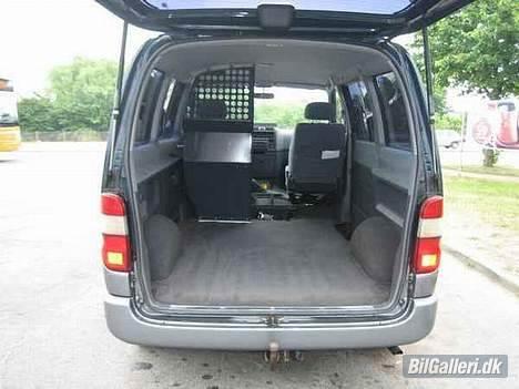 Toyota HiAce Granvia "SOLGT" billede 2