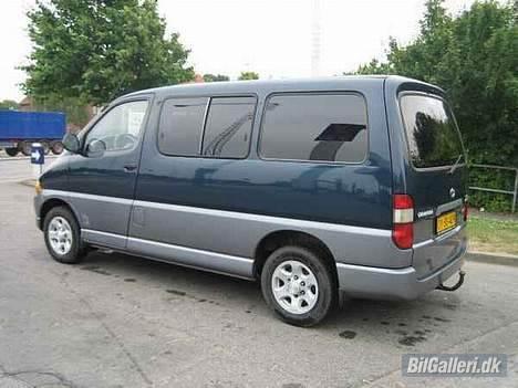 Toyota HiAce Granvia "SOLGT" billede 4