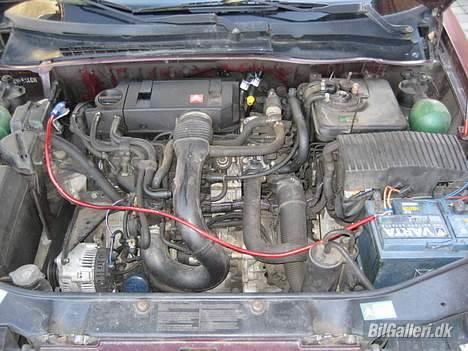 Citroën xantia Skrottet - motoren billede 3