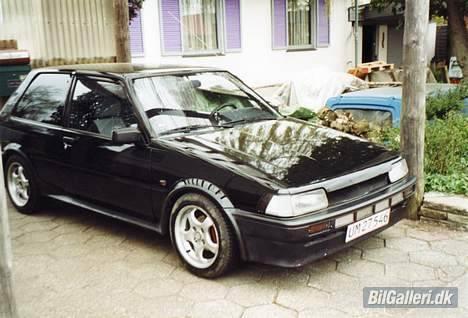 Toyota Corolla 1,6 GT Twin Cam - Grillen er blevet lavet, efter dette billed er taget. billede 2