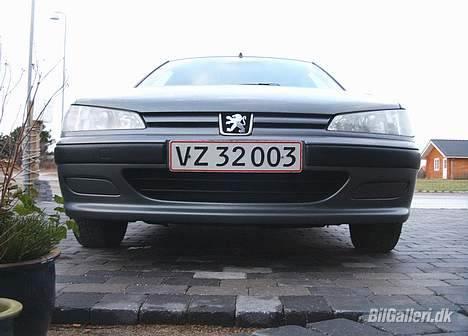 Peugeot 406 1,8 S (solgt) - Således ser hun ud billede 2