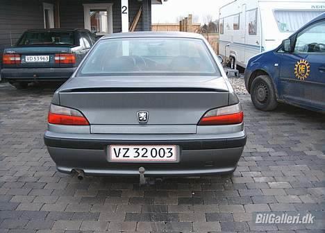 Peugeot 406 1,8 S (solgt) - Således ser hun ud billede 4