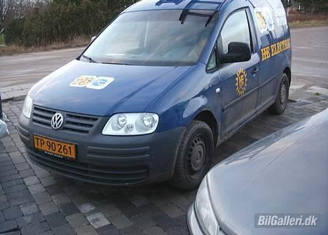 Peugeot 406 1,8 S (solgt) - Firmaslæden skulle lige med :o) billede 13