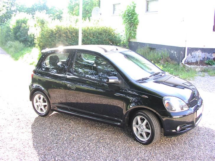 Toyota Yaris T Sport  SOLGT billede 2