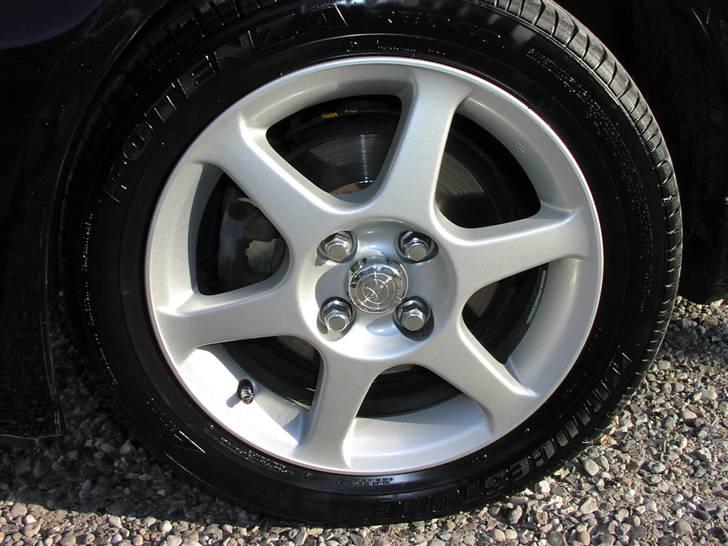 Toyota Yaris T Sport  SOLGT - Små 15"  billede 4