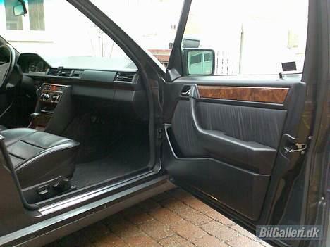 Mercedes Benz W124 300E-24V billede 10