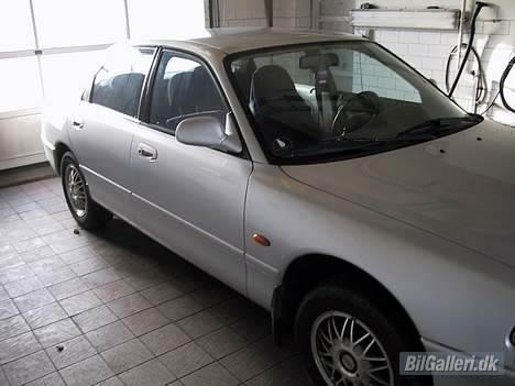 Mazda 626 1.8i billede 2